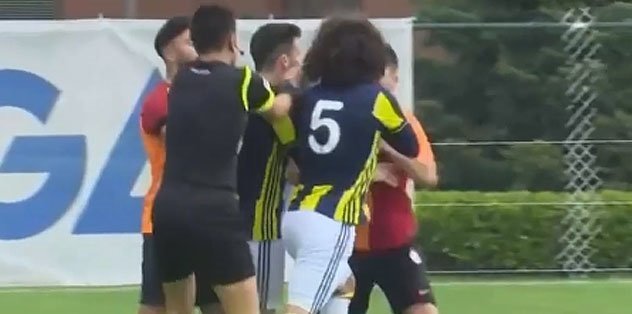 Fenerbahce Galatasaray U21 Macinda Kavga Cikti Yumruklar