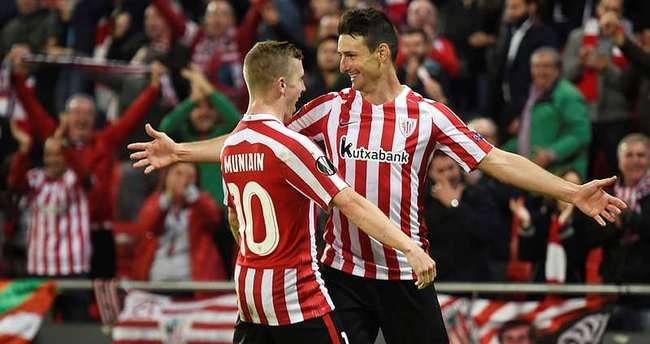 35’lik golcü Aduriz tarihe geçti