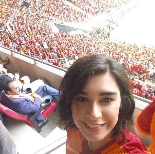 hangi unlu hangi takimi tutuyor