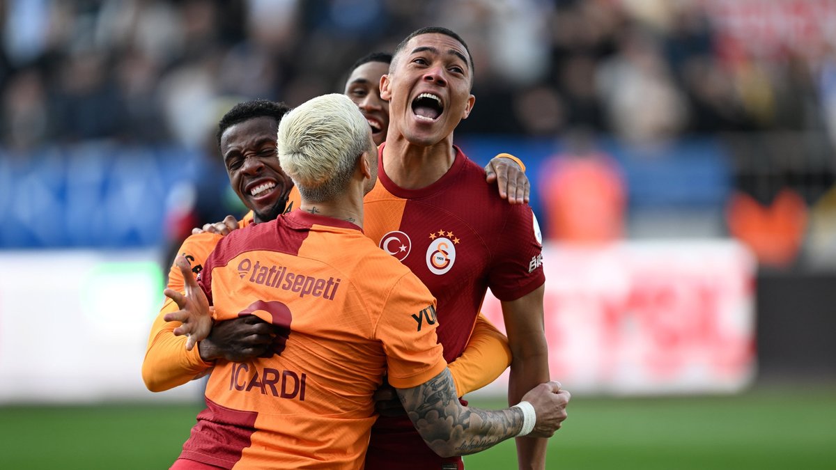 Carlos Vinicius Galatasaray'da kalacak mı? İngiltere'den flaş iddia