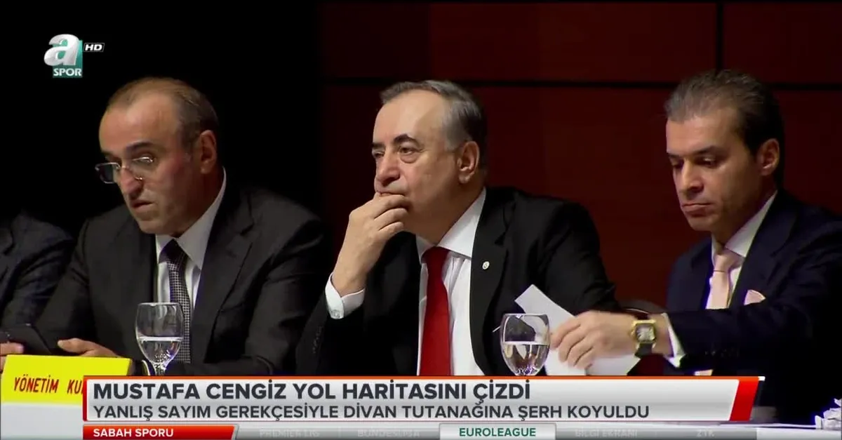 Galatasaray'da ibrasızlık kaosu sürüyor