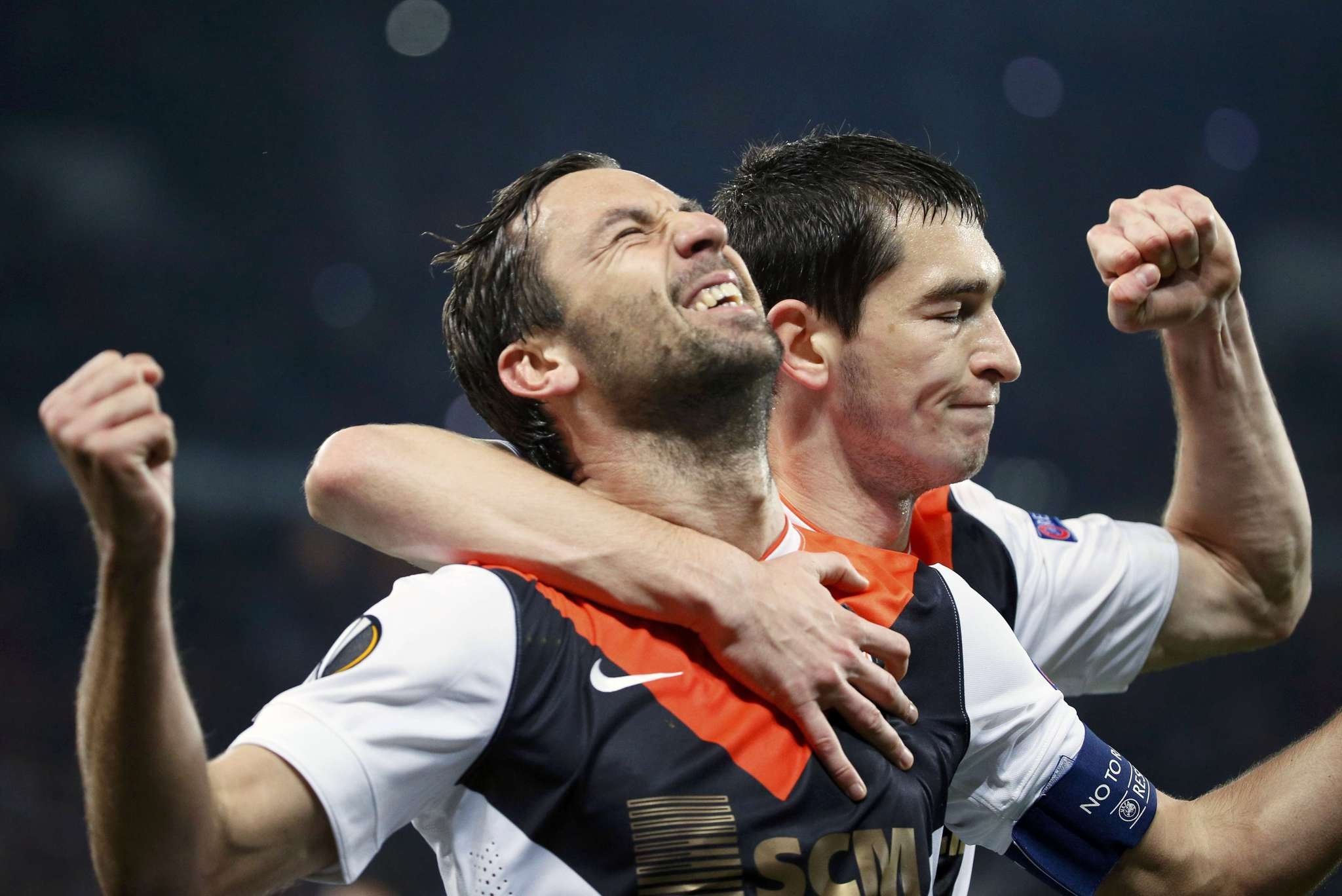 Üç büyükler o yıldızın peşinde!