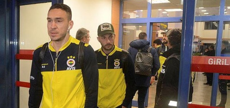Fenerbahçe kafilesi Trabzon'da | İZLEYİN
