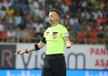 Galatasaray Beşiktaş maçının hakemi kim olacak? Derbinin hakemi belli oldu!