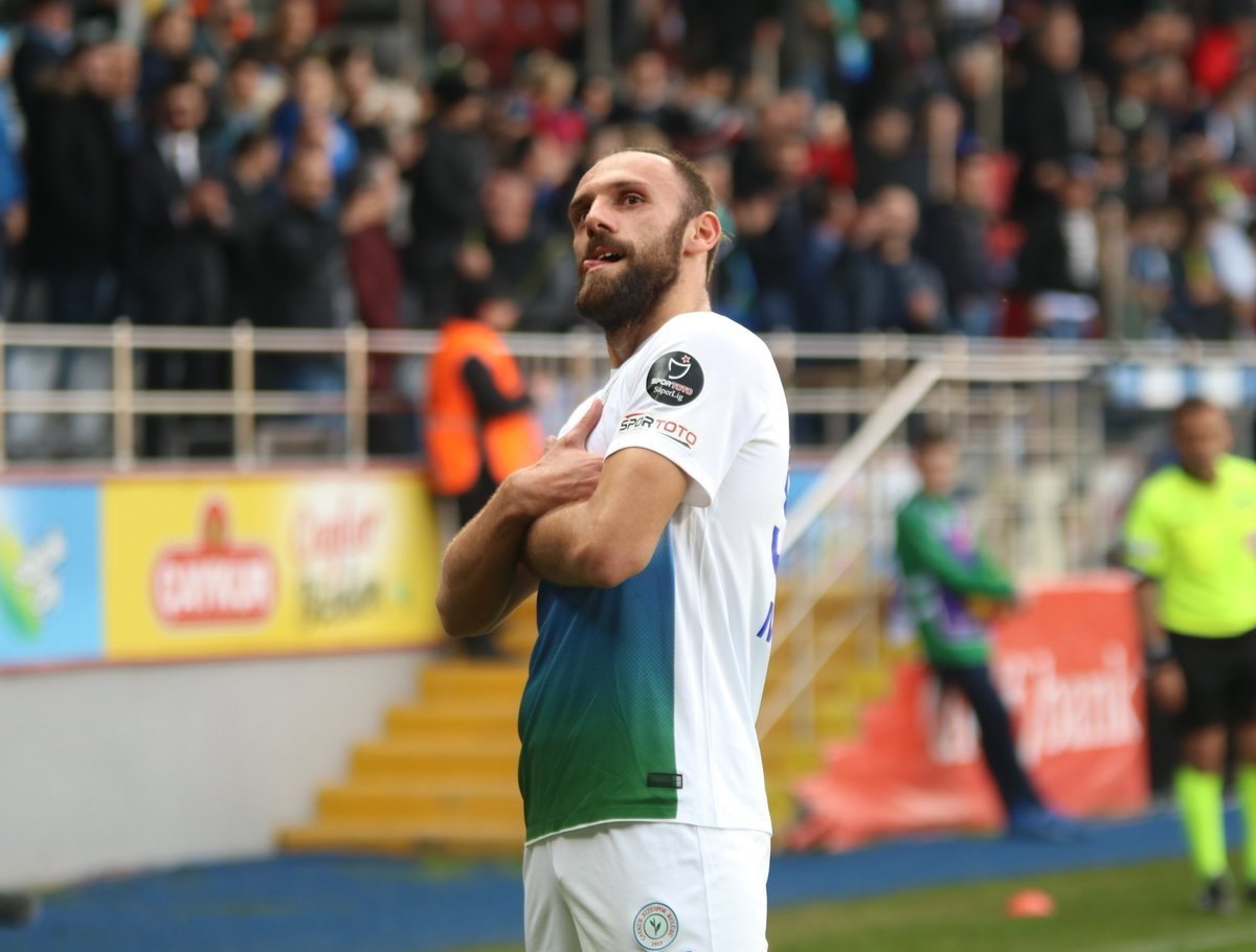 Beklenen oldu! Vedat Muriqi resmen...