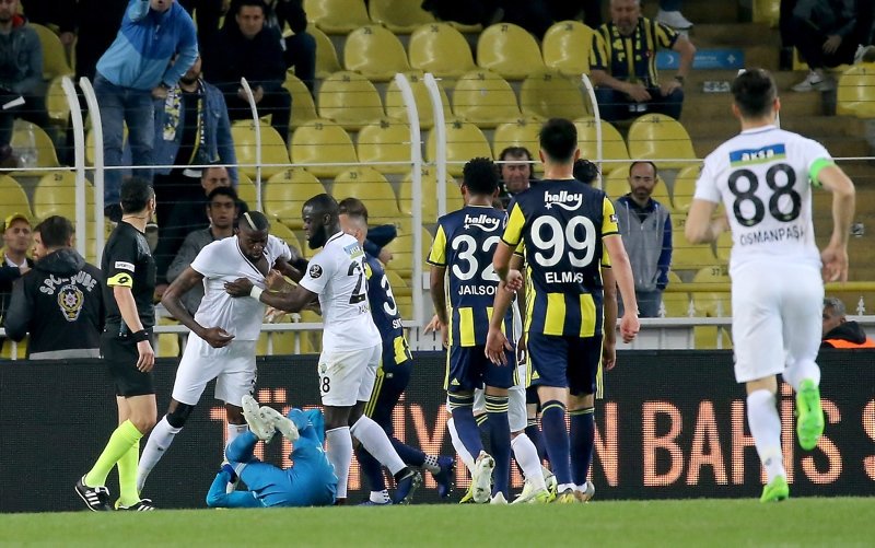 Ersun Yanal’dan Galatasaray’a gönderme!