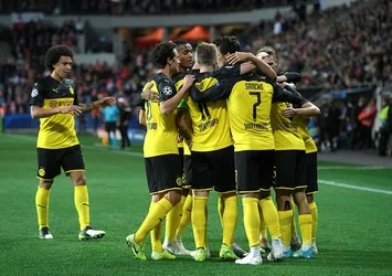 Dortmund Hakimi ile güldü