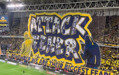 Fenerbahçe taraftarından Galatasaray derbisinde dikkat çeken kareografi!