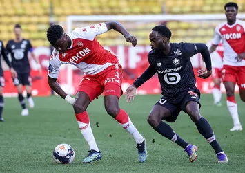 Lille Monaco engelini aşamadı!