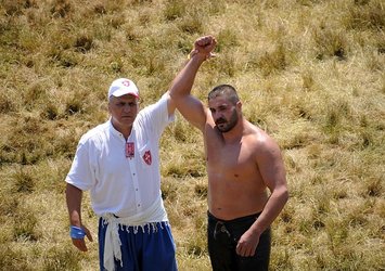 Arnavutköy'de Başpehlivan Ali İhsan Batmaz!