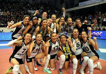 Fenerbahçe Opet Kupa Voley'de finalde