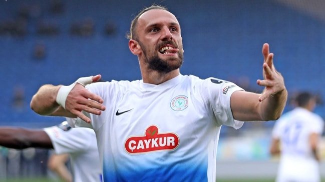 Beklenen oldu! Vedat Muriqi resmen...