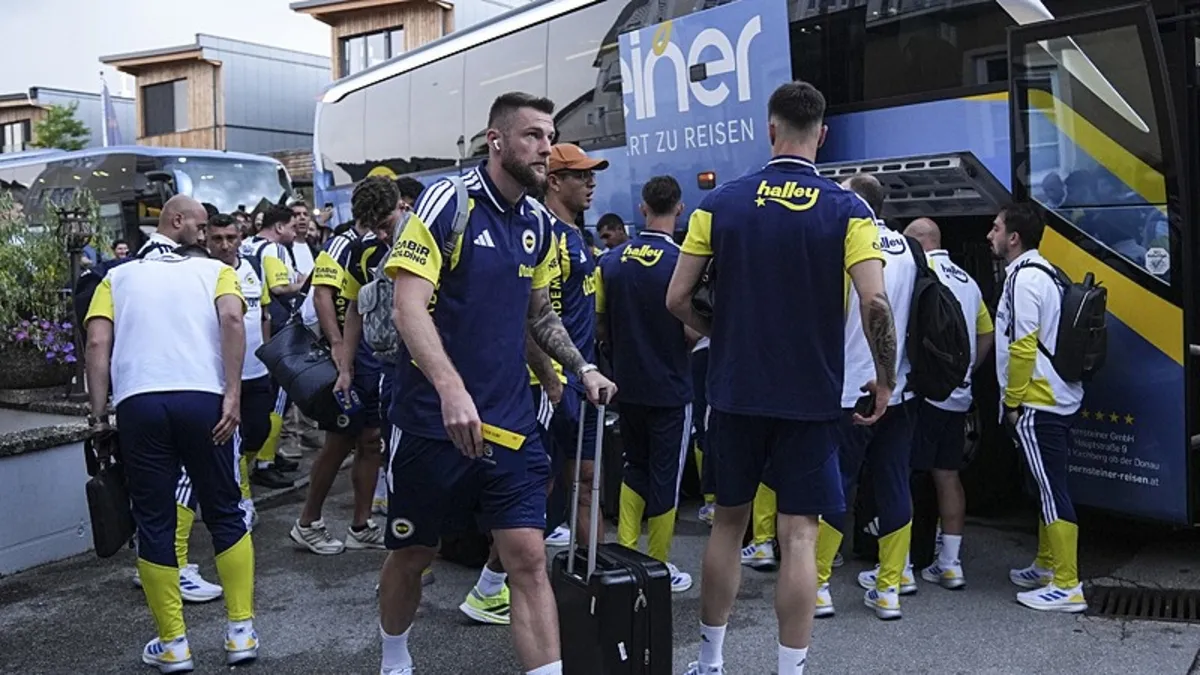 Fenerbahçe kamp için Avusturya’ya geldi