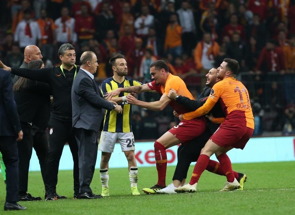 PFDK’dan tarihi cezalar!