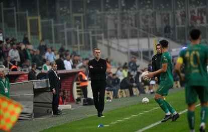 Bursaspor Teknik Direktörü Tahsin Tam istifa etti!