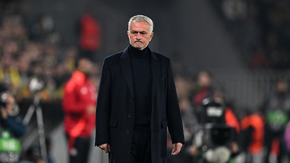 FENERBAHÇE HABERİ: Ömer Üründül'den Jose Mourinho'ya eleştiri! FENERBAHÇE HABERİ: Ömer Üründül'den Jose Mourinho'ya eleştiri!