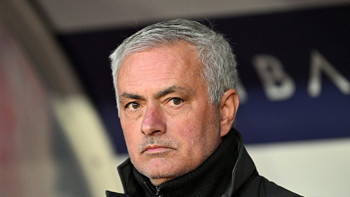 Fenerbahçe'de Mourinho krizi! Sezon sonu ayrılık kapıda mı? Fenerbahçe'de Mourinho krizi! Sezon sonu ayrılık kapıda mı?