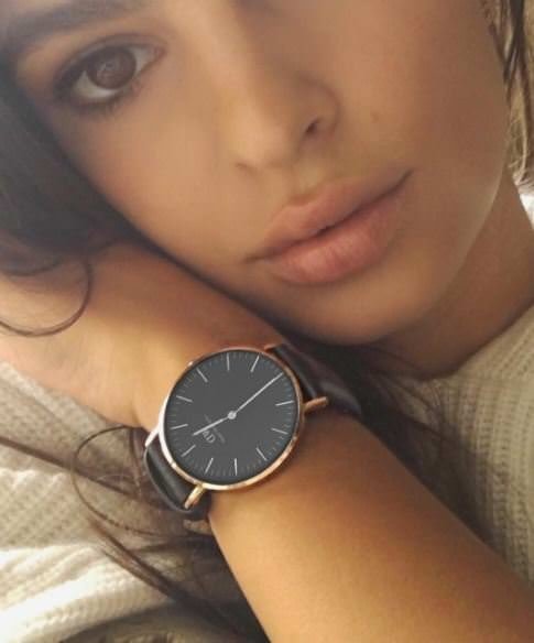 Emily Ratajkowski, Juventus’un gecesine damga vurdu