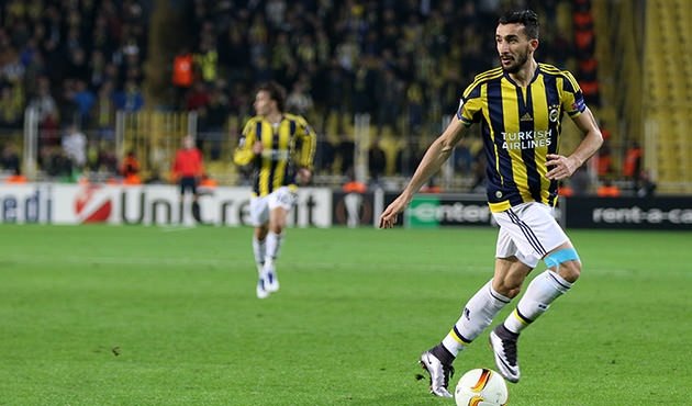 Galatasaray’dan Mehmet Topal bombası!