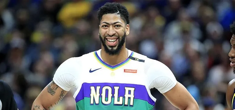 Anthony Davis Lakers'a gidiyor