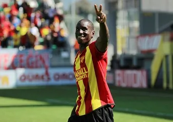 Göztepe forvette istikrar peşinde