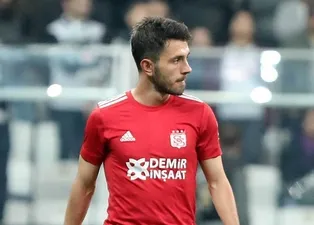 Fenerbahçe Emre Kılınç’ın peşinde