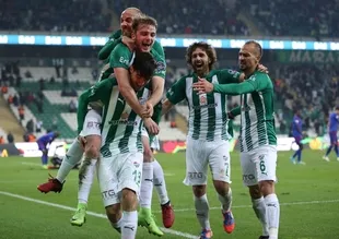 Bursaspor, Karabükspor'u farklı geçti