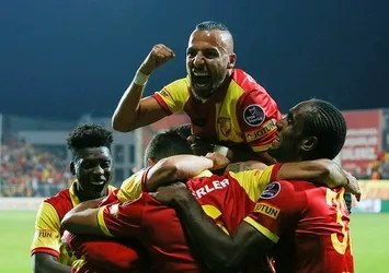 Göztepe küllerinden doğdu