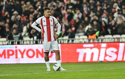Sivasspor Rey Manaj ile sözleşme yeniledi!