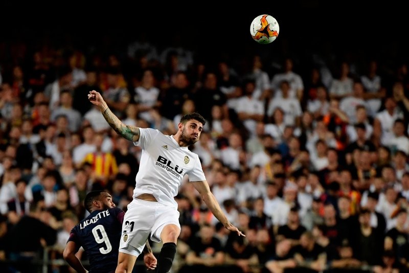 Valencia - Arsenal maçında şok kavga! İşte o anlar...