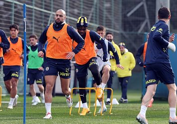 F.Bahçe evinde Lyon'u konuk ediyor!