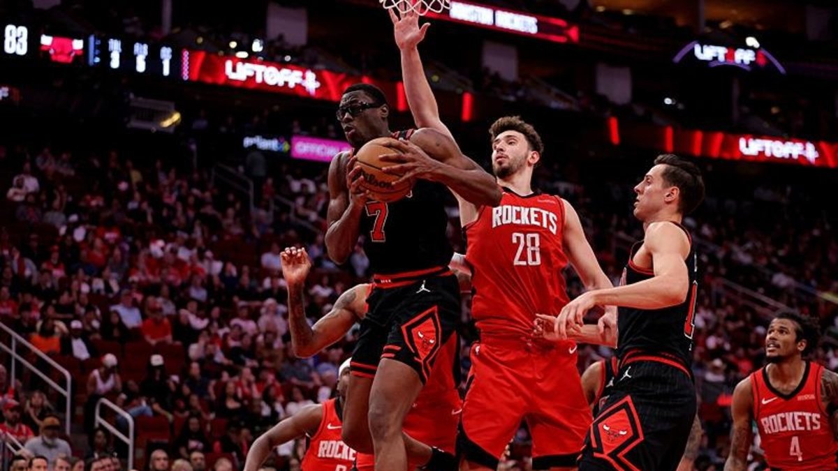 NBA'de Alperen Şengün'ün double-double yaptığı maçta Rockets Bulls'u yendi! NBA'de Alperen Şengün'ün double-double yaptığı maçta Rockets Bulls'u yendi!