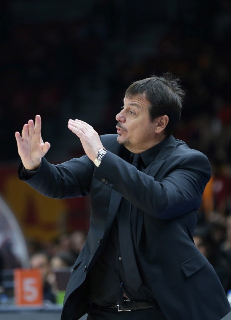 Ergin Ataman’dan Aziz Yıldırım’a destek