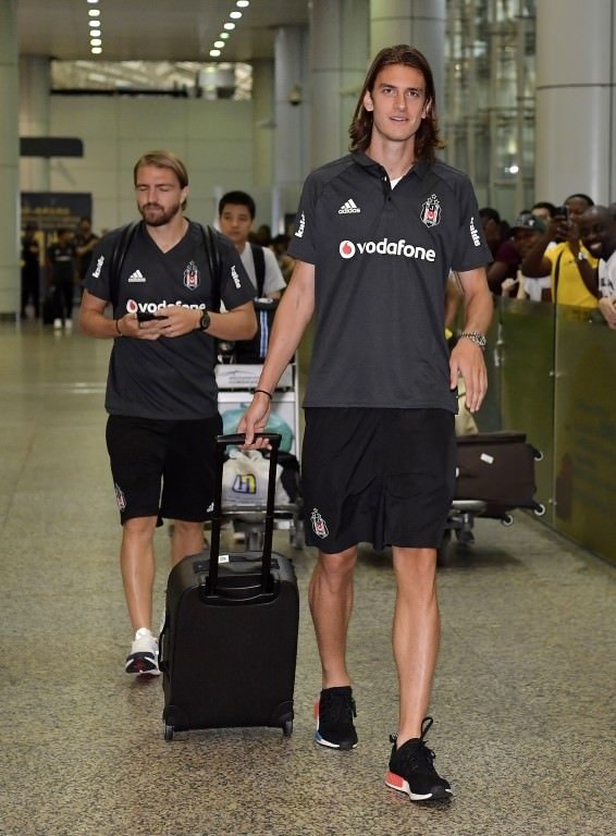 Beşiktaş, Çin’e gitti