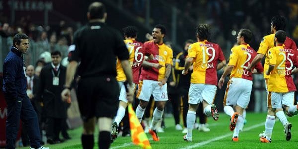 Efsane Fenerbahçe - Galatasaray derbileri