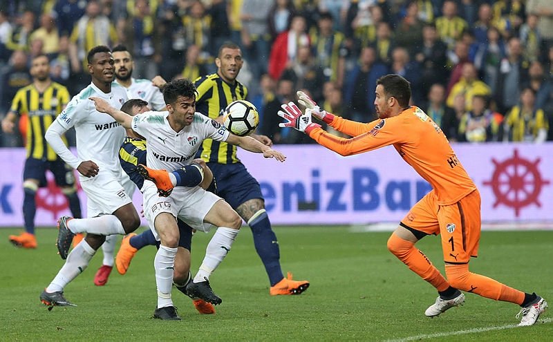 Rıdvan Dilmen’den Aykut Kocaman’a Valbuena mesajı
