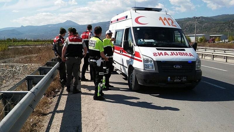 Sakaryaspor ile Eskişehirspor Taraftarı Birbirine Girdi