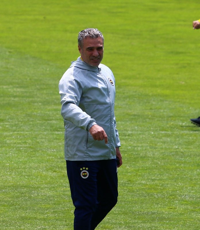 Fenerbahçe’ye dünya yıldızı santrfor!
