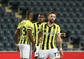 Fenerbahçe dış sahada rakipsiz
