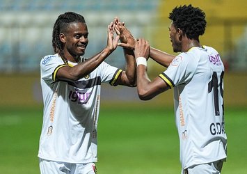 İstanbulspor 3 puanı 3 golle aldı!