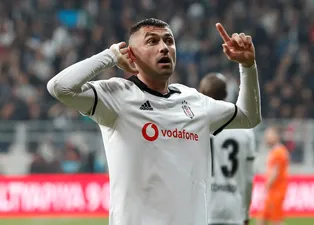 Beşiktaş'ta Burak Yılmaz depremi!