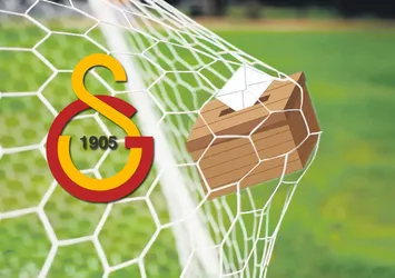 Kendi kalesine gol attı
