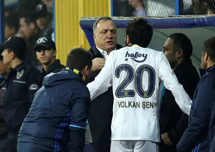 Fenerbahçe'de Şen krizi tatlıya bağlandı