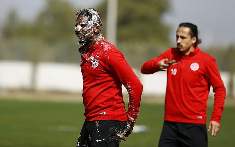Eto’o’yu kızdıran doğum günü kutlaması