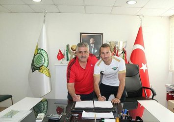 Akhisarspor, Tolga Ünlü ile anlaştı