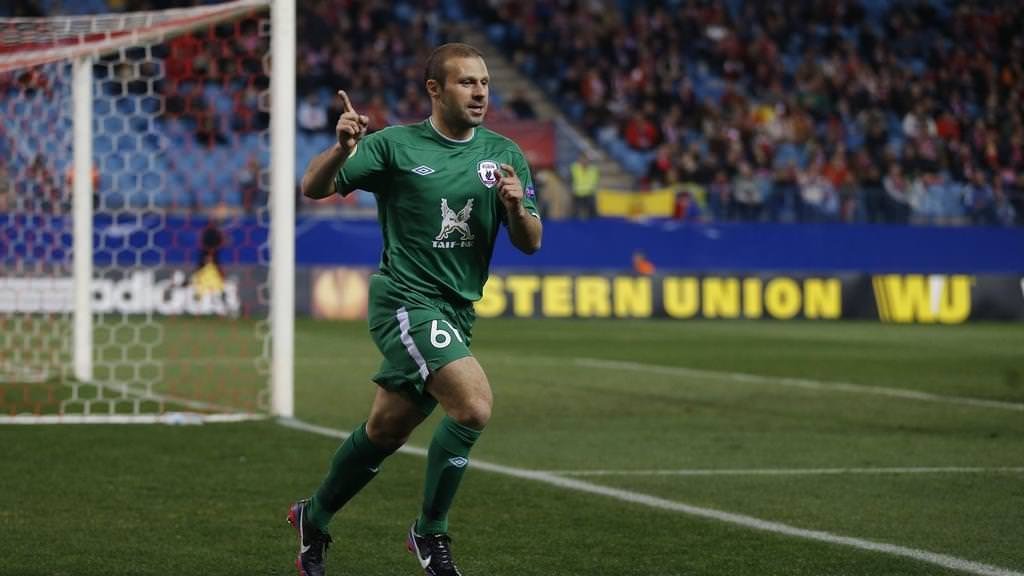 Gökdeniz Karadeniz Rusya’da cami yaptırıyor!