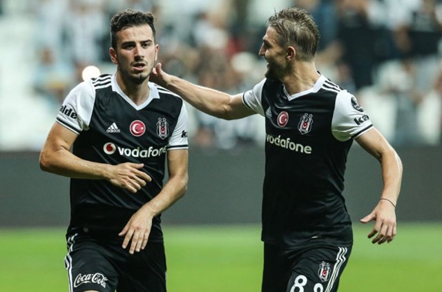 Galatasaray’ın yıldızından olay açıklama ’Koyu bir Beşiktaş taraftarıyım’