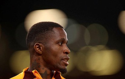Wilfried Zaha yeni dişlerini paylaştı