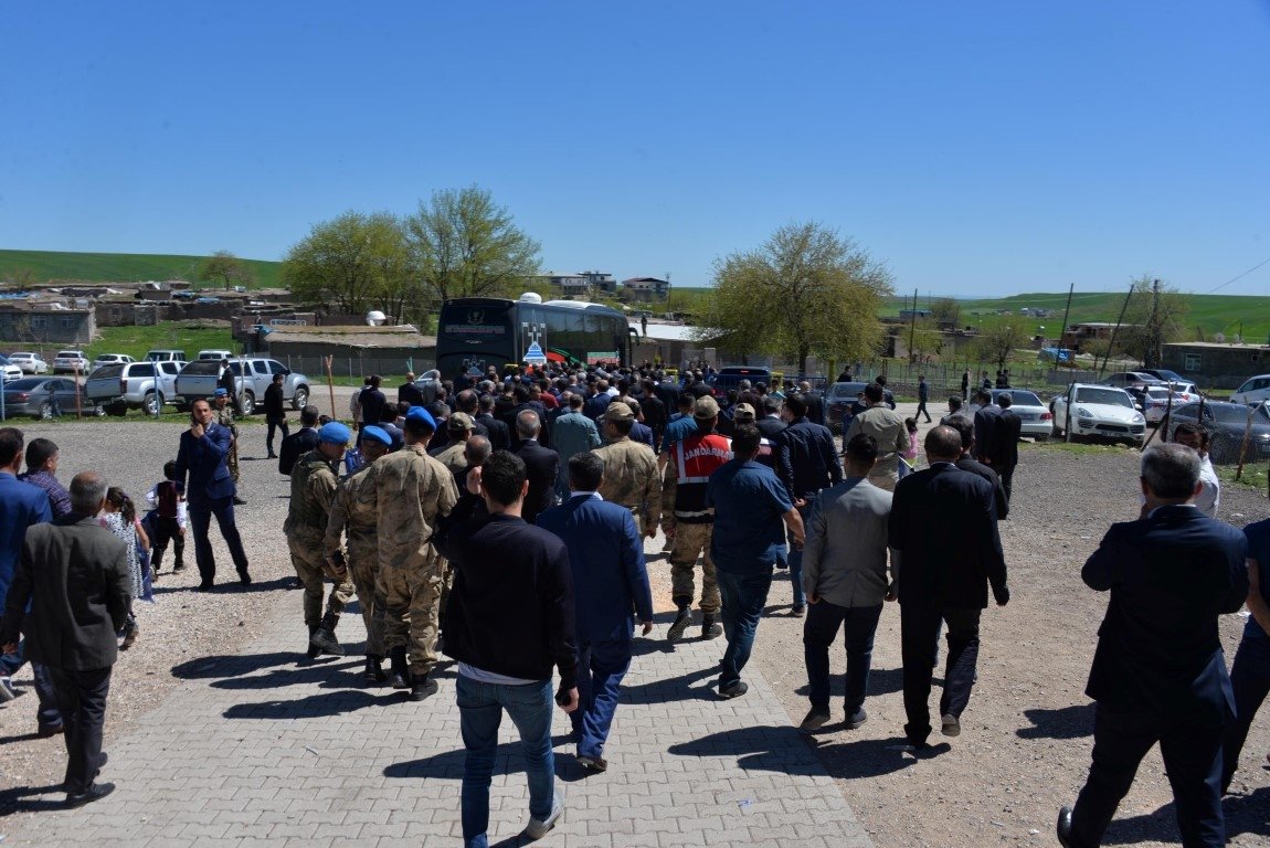 Diyarbakır’da Aziz Yıldırım rüzgarı!