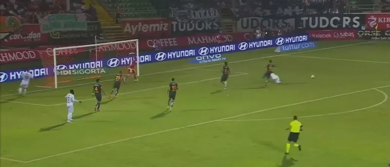 Alanyaspor Beşiktaş maçında penaltı kararı! İşte o müdahale - 1